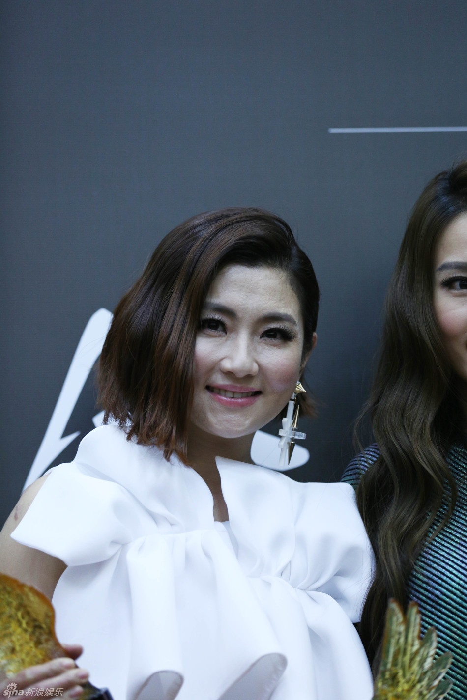 Selina với gương mặt phù và sạm.