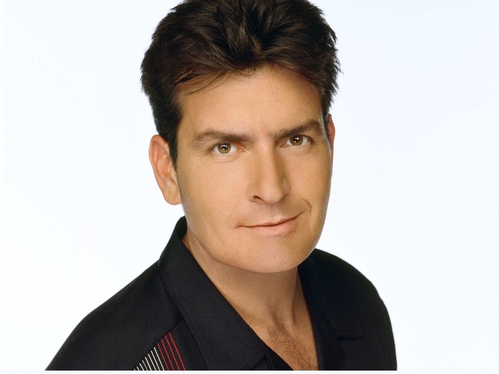 Charlie Sheen khả năng lây nhiễm HIV cho nhiều người.