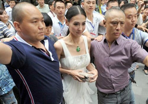 Than hinh gay go cua cac my nhan Hoa ngu hinh anh