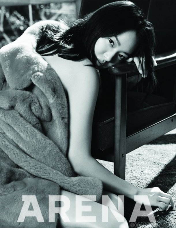 Shin Min Ah đang có bộ phim mới lên sóng Oh My Venus đóng cặp cùng tài tử So Ji Sub. 