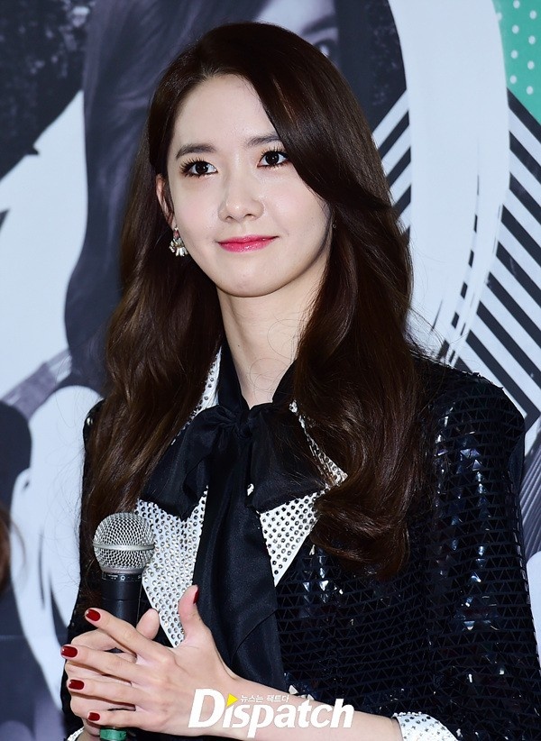 Yoona rạng rỡ, là thành viên có nhan sắc được khen ngợi nhiều nhất của SNSD.