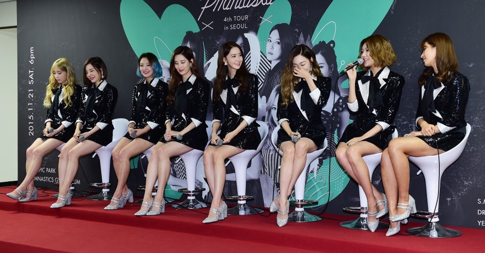 Show diễn Phantasia được công ty SM đầu tư chăm chút. SNSD sẽ biểu diễn các ca khúc trong album mới Lion Heart vừa phát hành mùa hè qua.