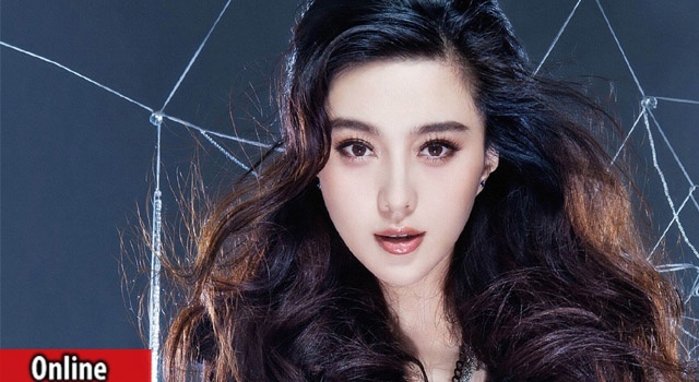 Theo Sina, Phạm Băng Băng là người đẹp nổi bật trong vòng 10 năm nay. Vẻ đẹp của cô khiến người đối diện chỉ có thể ngước nhìn. Ánh mắt to long lanh, mũi cao thon, khuôn miệng nhỏ gợi cảm và lông mày thanh tú, Phạm đẹp sắc sảo và quyến rũ. Nhiều người dân Trung Quốc cho rằng, vì cô quá đẹp nên mặc dù trong những năm qua có không ít scandal nhưng lượng fan vẫn tăng dần đều.