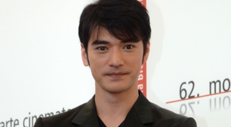 Gai ban hoa tiet lo 2 lan phuc vu Kim Thanh Vu hinh anh