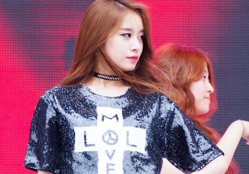 Vong eo con kien quyen ru cua em ut nhom T-ara hinh anh