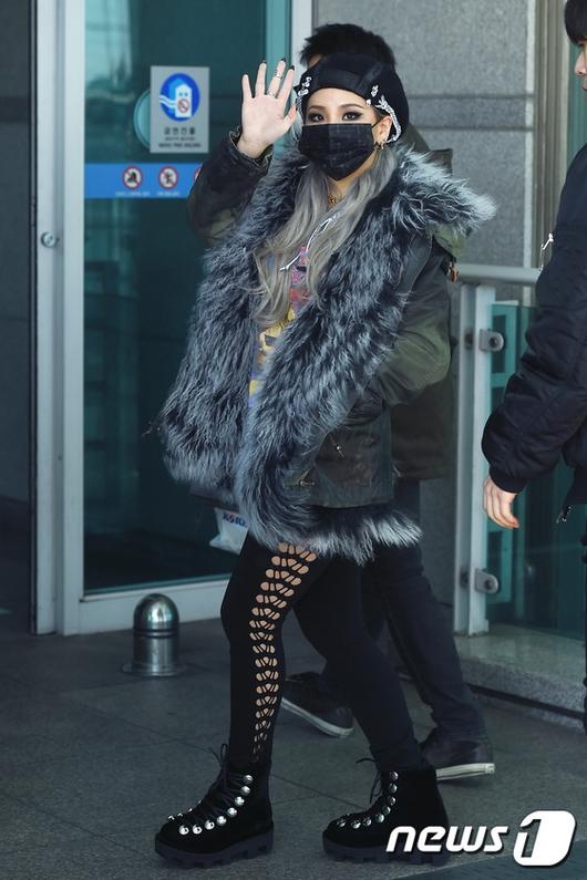 Tại MAMA 2015, nữ ca sĩ sẽ thể hiện ca khúc mới nhất Hello Bitches.