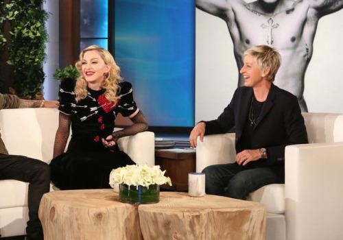 ​Ellen DeGeneres lam loi nhung rat duyen hinh anh