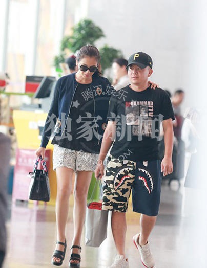 Lưu Đào và Vương Khải kết hôn năm 2008 và có hai con.