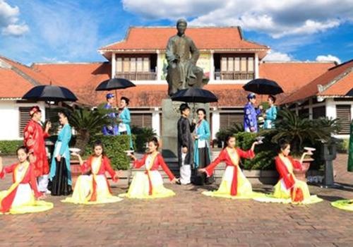 Tieng tho lay dong dat troi… hinh anh