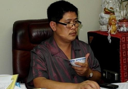 Phuoc Sang: 'Con la no, vo la oan gia' hinh anh