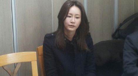 Sao nu 'Vo toi la gangster' tu mat nha chong hinh anh