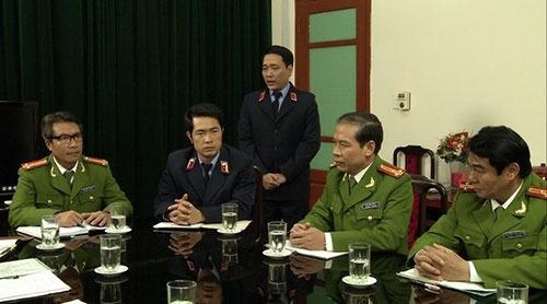 'Doi thu ky phung' lam sai lech hinh tuong can bo kiem sat hinh anh