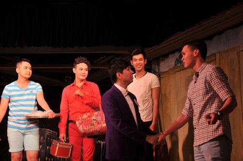 Do mat tim kich ban dung vo dien Tet hinh anh