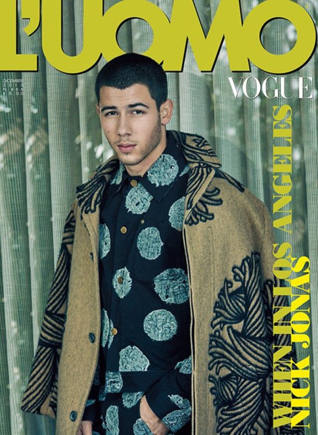 Nick Jonas trên trang bìa Vogue của Italy tháng 12/2015.