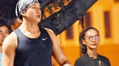 Ha Nhuan Dong thua nhan hen ho bi mat trong 8 nam hinh anh