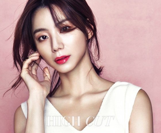 Park Soo Jin 