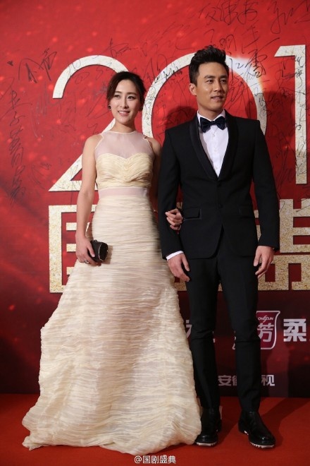 Nữ diễn viên Mã Tô bên Đỗ Thuần.