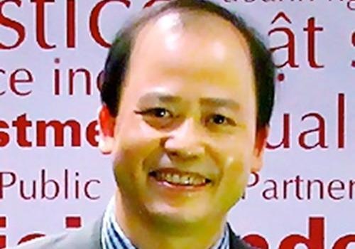 Cac tac gia nen lam quen voi viec ra toa hinh anh