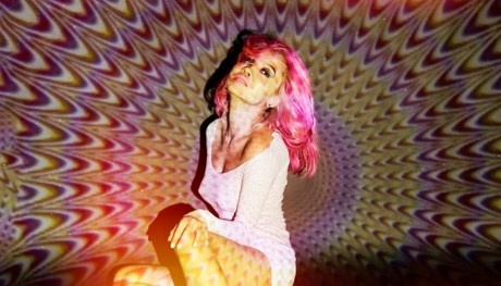 MV Saigon Boom Boom - Mai Khoi hinh anh