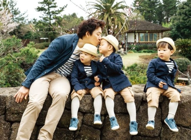 Tài tử Song Il Gook và 3 nhóc tỳ.