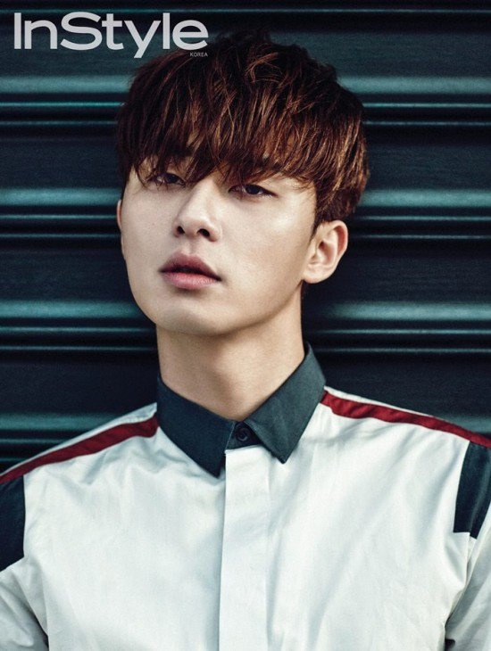Trên lãnh địa màn ảnh nhỏ, nam diễn viên Park Seo Joon gây ấn tượng trong năm 2015 với 2 bộ phim Kill Me, Heal Me và She Was Pretty. Anh vừa có bộ ảnh trên tạp chí Instyle số mới nhất.