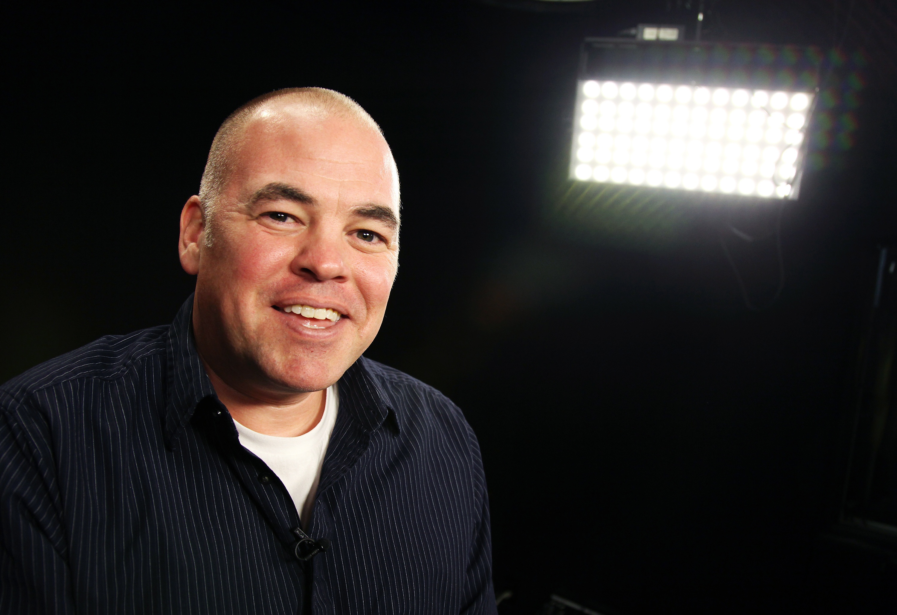 Matthew Quick - Nha van cua nhung tam hon bi ton thuong hinh anh