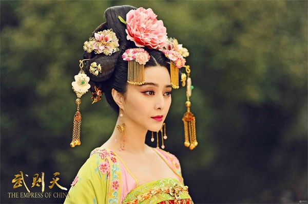 Nhung nu than gay kho chiu cua man anh Hoa ngu 2015 hinh anh