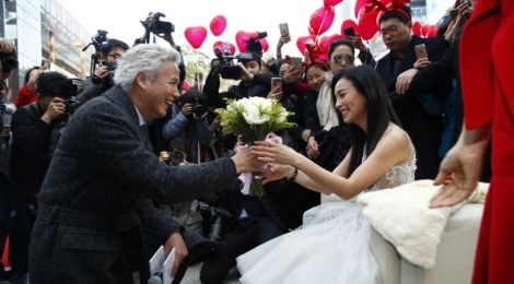 Truong Dinh duoc chong cau hon giua pho sau 10 nam cuoi hinh anh