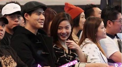 Chau Du Dan tuoi tan ben vo sau tin don lua tinh hinh anh