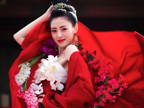 Kho cuc cua du an phim ngheo nhat man anh Hoa ngu hinh anh