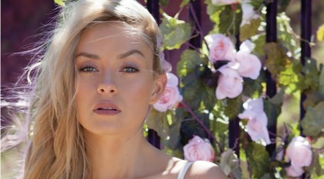 Nguoi mau noi tieng qua doi o tuoi 34 vi dot quy hinh anh