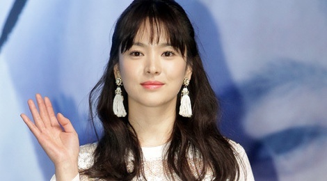 Song Hye Kyo bi chi trich sau khi mua nha trieu do hinh anh