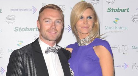 Ronan Keating xin loi vo cu vi ngoai tinh hinh anh