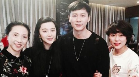 Ly Than lan dau don Tet cung gia toc Pham Bang Bang hinh anh