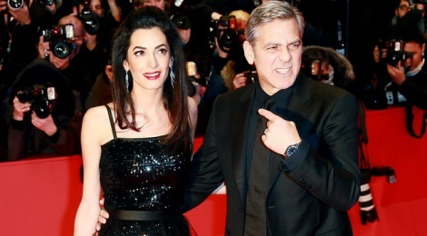 Dan sao quy tu tren tham do LHP Berlin hinh anh