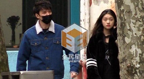 Phung Thieu Phong song chung voi my nhan phim Chau Tinh Tri hinh anh