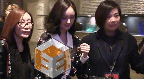 Duong Mich bi mat den khach san tham Luu Khai Uy hinh anh