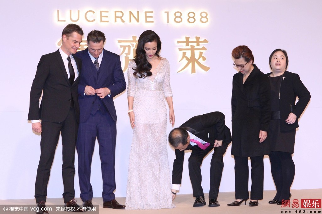 thoi trang quyen ru sao Hoa ngu anh 3