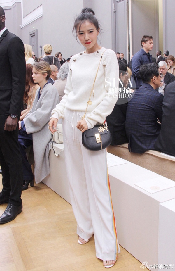 Sao hoa ngu Tuan le thoi trang anh 1