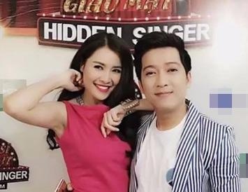 ‘Nghe si khong nen phoi bay lum xum tinh cam truoc du luan’ hinh anh