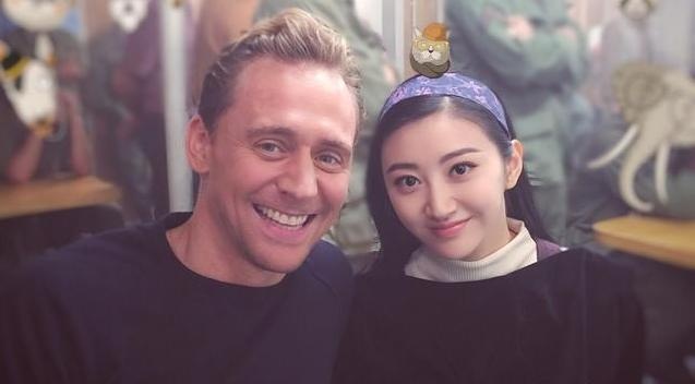 Canh Diem khoe anh ben doan phim ‘King Kong’ o Viet Nam hinh anh