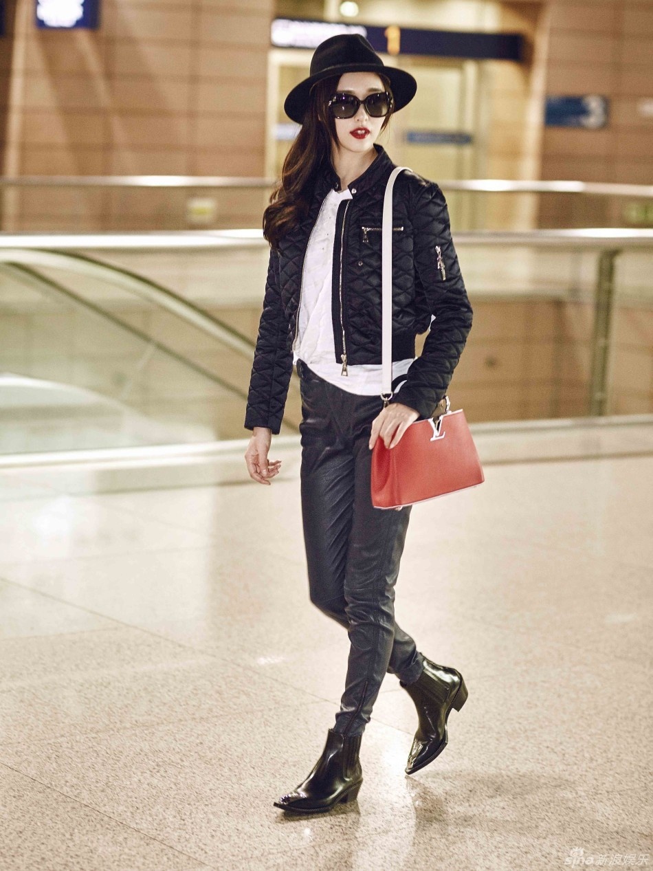 Sao du Tuan le thoi trang anh 3