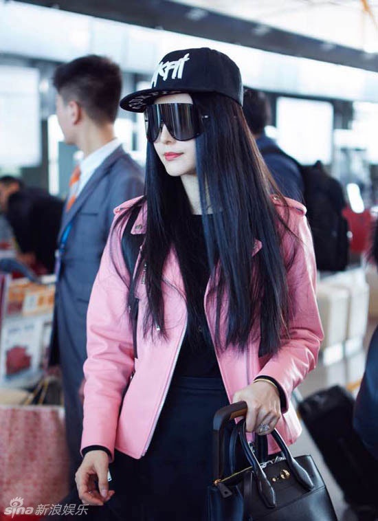 Sao du Tuan le thoi trang anh 2