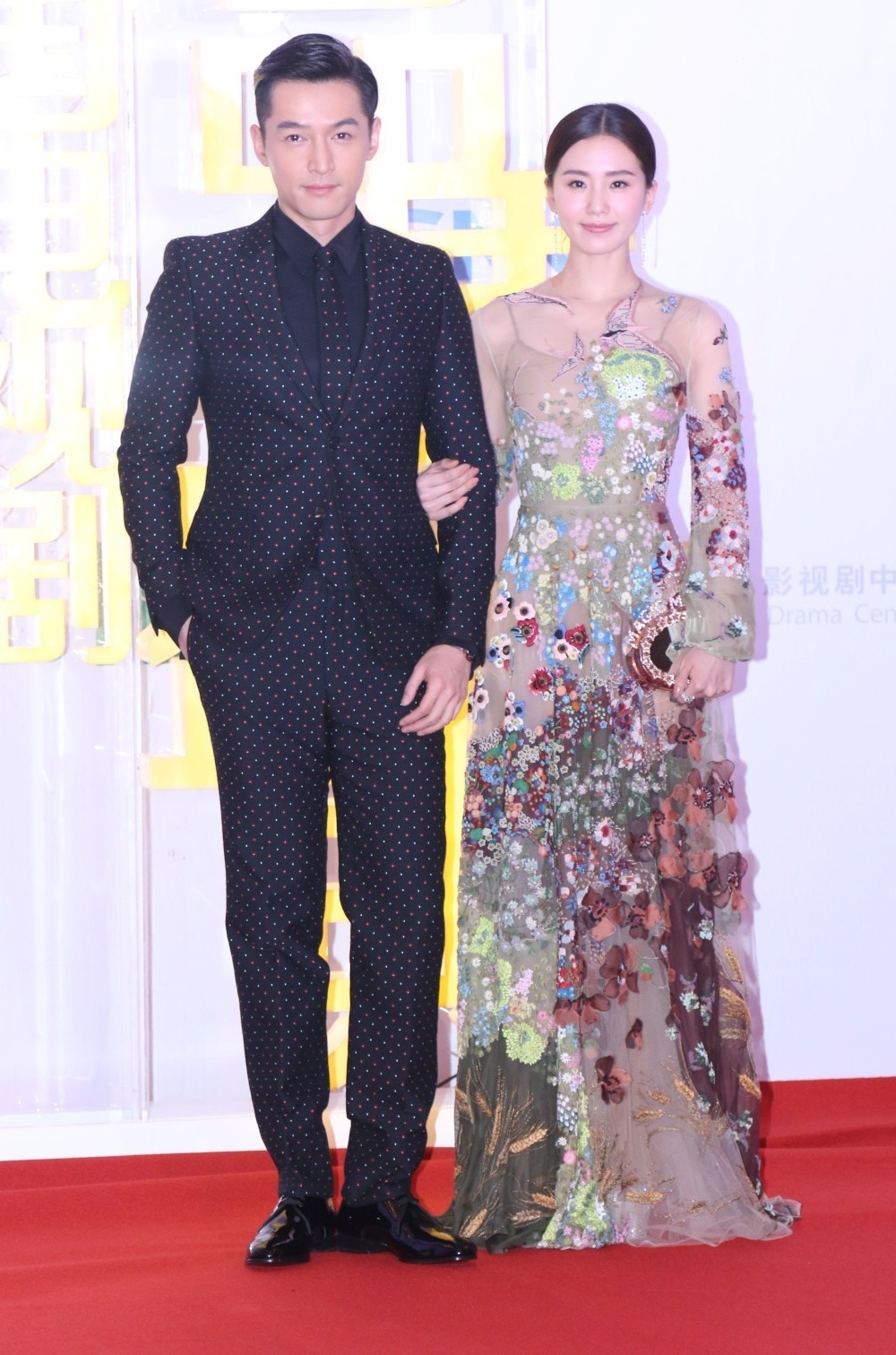 Lưu Đào khóa môi đồng nghiệp nữ ảnh 5 Luu Dao khoa moi dong nghiep nu anh 5