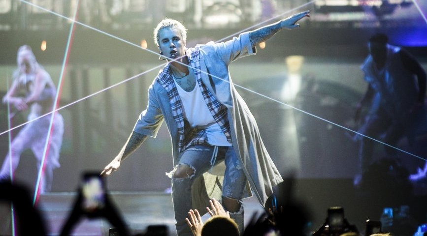Justin Bieber khoi dong tour dien an tuong hinh anh