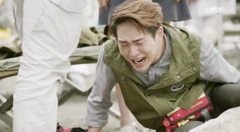 Onew (SHINee) duoc khen dien hay trong ‘Hau due mat troi’ hinh anh