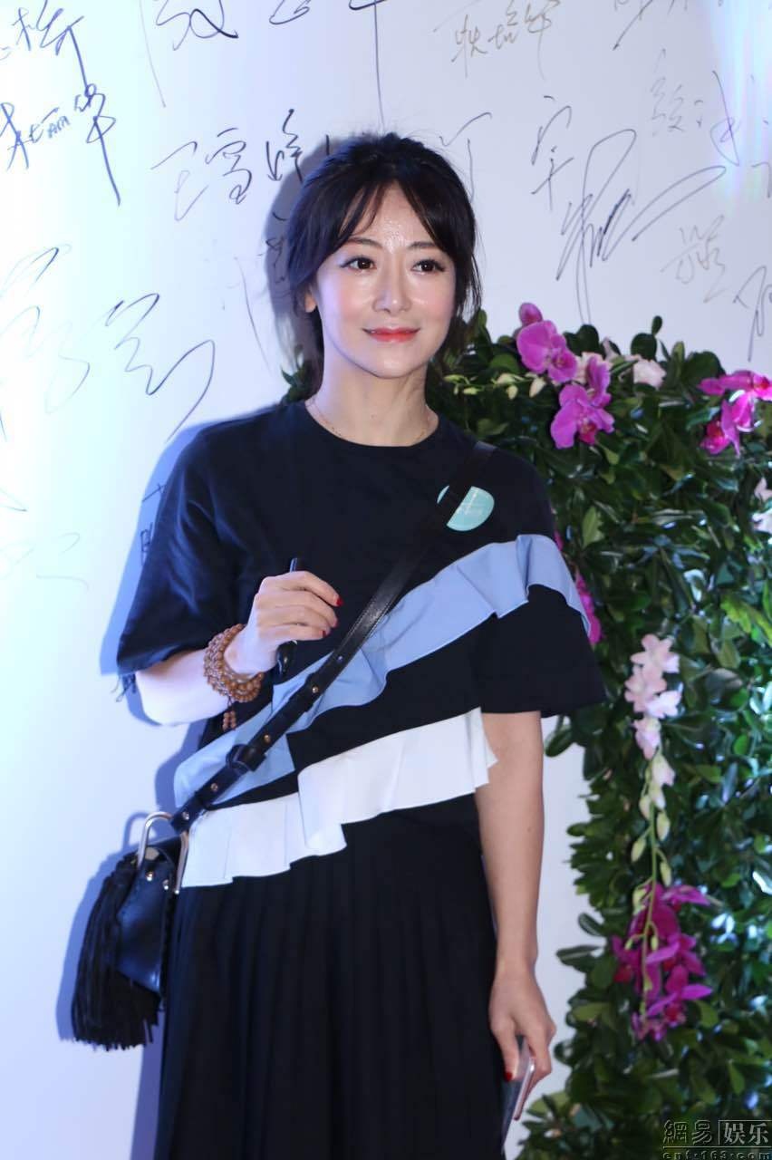 Dam cuoi sao Hoa ngu anh 9