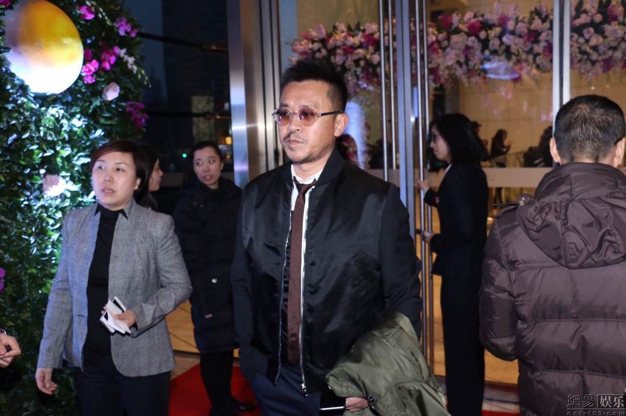 Dam cuoi sao Hoa ngu anh 10