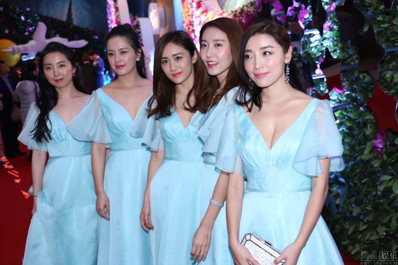 Dam cuoi sao Hoa ngu anh 15