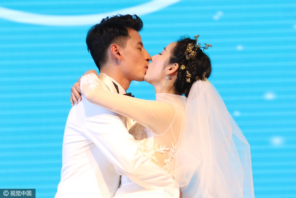 Dam cuoi sao Hoa ngu anh 2